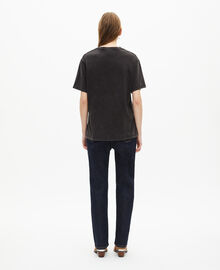 The Kooples FEMME BLACK WASHED t-shirt avec sérigraphie aigle noir délavé