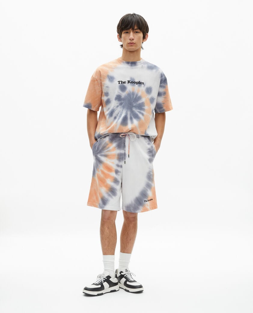 The Kooples HOMBRE NEW LIGHT BLUE pantalones cortos con estampado tie-dye azul