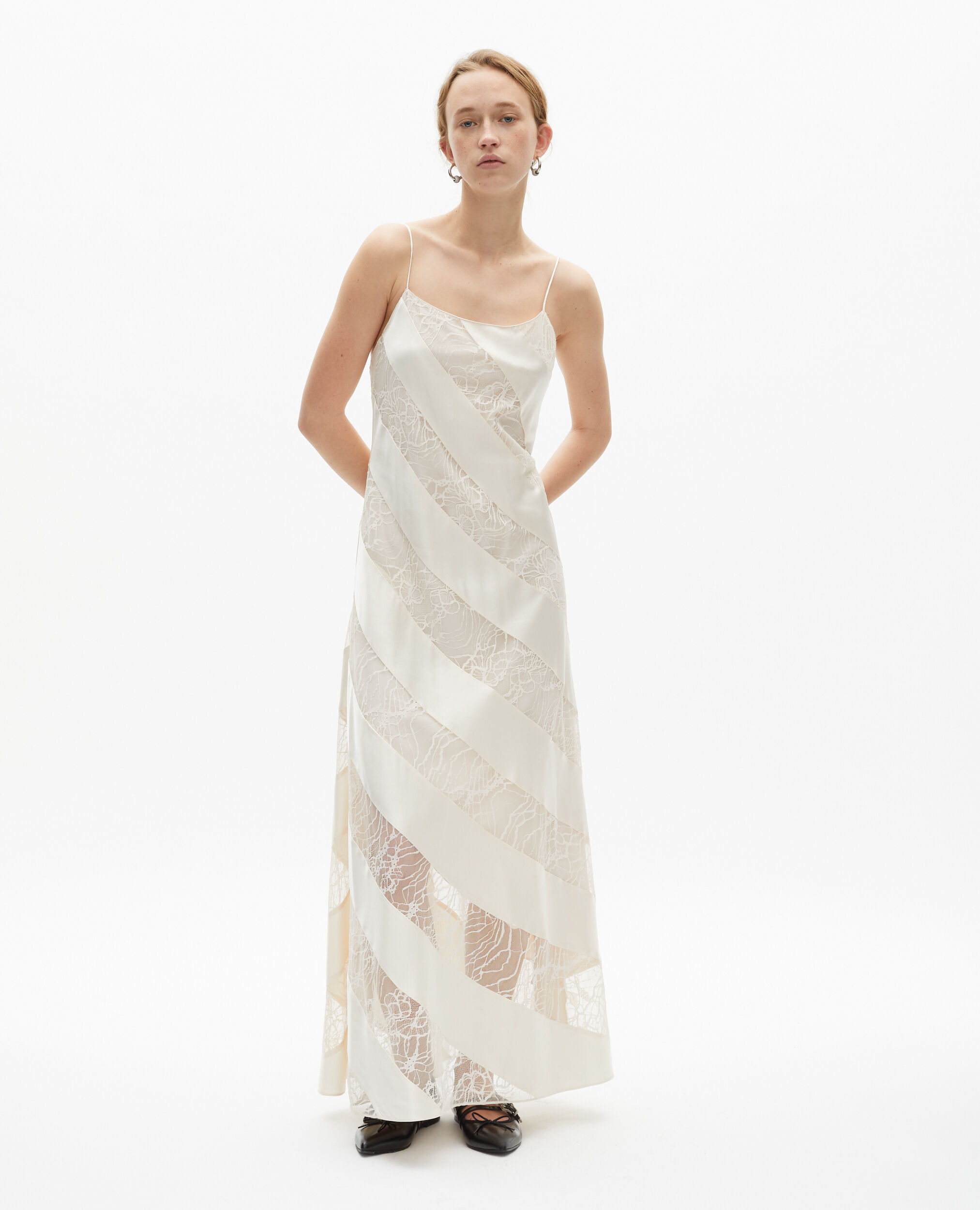 Robe nuisette longue en soie et dentelle écrue, ECRU, hi-res image number null