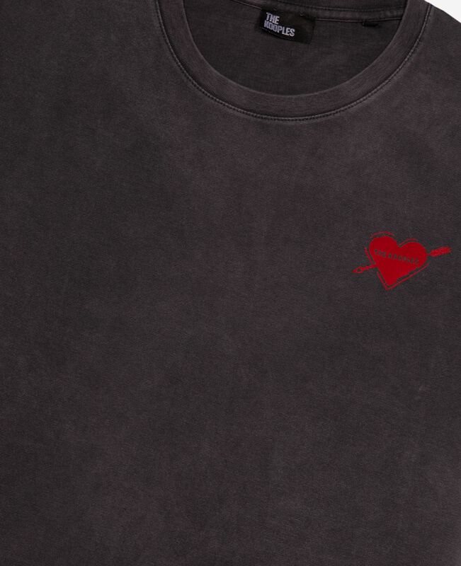 The Kooples FEMME BLACK WASHED t-shirt avec flocage cœur noir