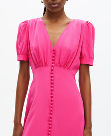 The Kooples FEMME FUSHIA robe longue avec boutonnage en soie rose