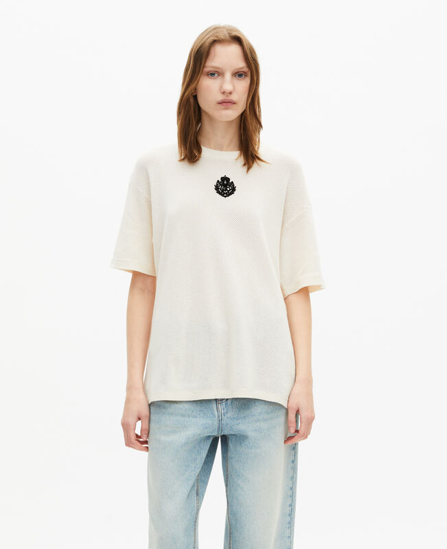 The Kooples FEMME ECRU t-shirt avec blason en nid d'abeille écru