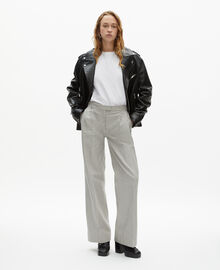 The Kooples FEMME BLANC / BLEU pantalon ample à rayures en coton et lin blanc