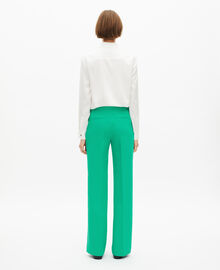 The Kooples FEMME GREEN pantalon tailleur vert en crêpe