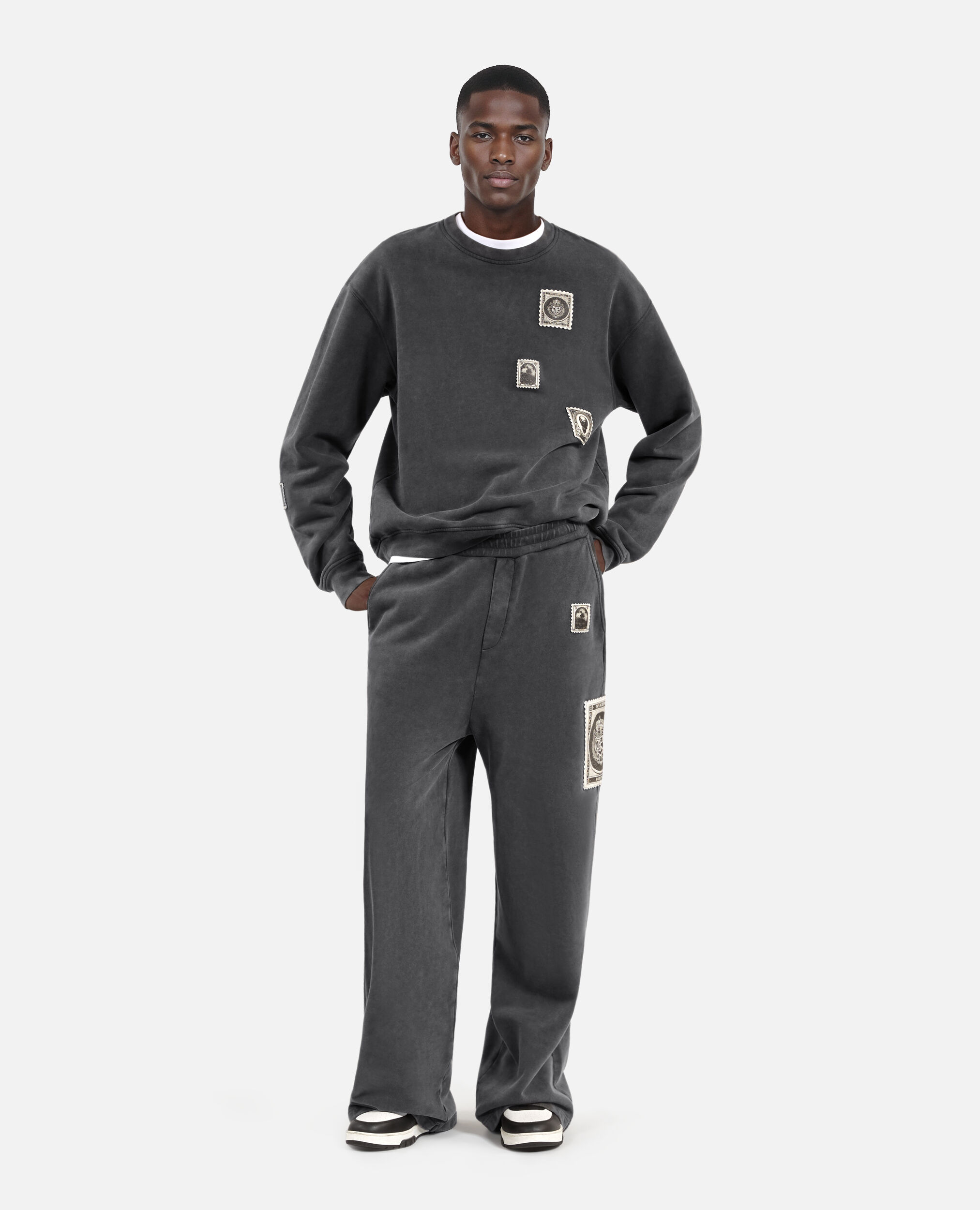 Sweatshirt avec patchs noir délavé, BLACK WASHED, hi-res image number null