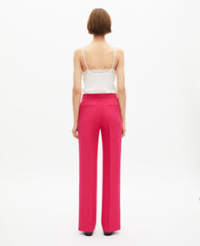 The Kooples FEMME PINK pantalon tailleur rose en crêpe