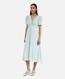The Kooples FEMME BLUE/GREEN robe longue avec boutonnage en soie bleue